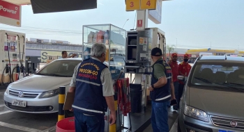Procon multa 11 postos de combustíveis por aumento abusivo